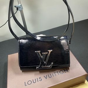 LOUIS VUITTON Epi Leather Louise PM Bag BLACK